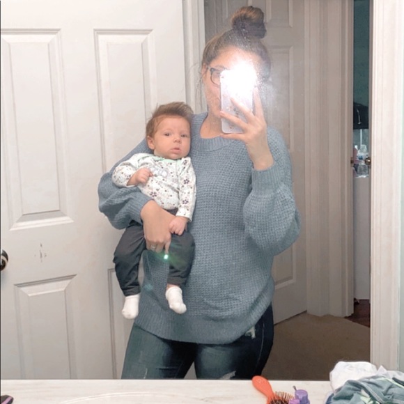 Meet your Posher, Hannah - Picture 1 of 12